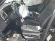 ✅ 2024 Volkswagen Atlas SE • VIN: 1V2KR2CA4RC505368 • Lot: 65954685. Listed on Copart with 17,091 mi. Free auction sales archive from the USA and detailed vehicle history report at DreamBid. Image 7.