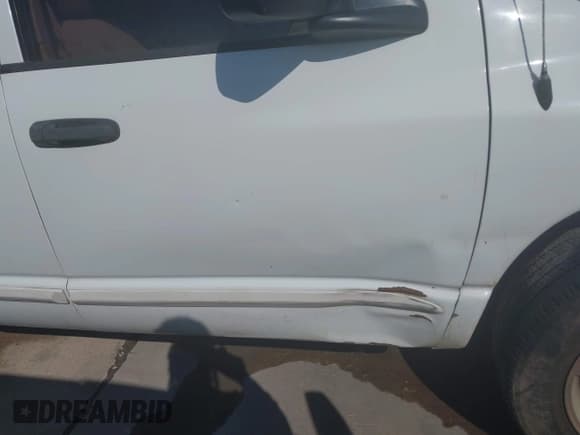 ✅ 2007 Dodge 1500 ST • VIN: 1D7HA18P57S152061 • Lot: 43552018. Wystawiony na IAAI z przebiegiem 367 024 mil. Bezpłatny archiwum sprzedaży aukcyjnych z USA i szczegółowy raport historii pojazdu na DreamBid. Zdjęcie 6.