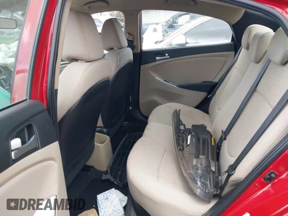 ✅ 2017 Hyundai Accent SE • VIN: KMHCT4AE2HU379217 • Lot: 43148366. Wystawiony na IAAI z przebiegiem Nie podano. Bezpłatny archiwum sprzedaży aukcyjnych z USA i szczegółowy raport historii pojazdu na DreamBid. Zdjęcie 15.