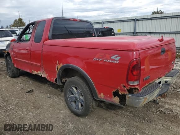 ✅ 2003 Ford F-150 XL • VIN: 2FTRX18WX3CA52928 • Лот: 85918715. Опубликован ранее на Copart с пробегом Не указан. Бесплатный доступ к архиву аукционных продаж из США и подробный отчёт об истории автомобиля на DreamBid. Изображение 2.