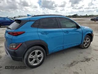 ✅ 2022 Hyundai Kona SEL • VIN: KM8K62AB7NU776060 • Лот: 72970824. Опубликован ранее на Copart с пробегом 29 373 миль. Бесплатный доступ к архиву аукционных продаж из США и подробный отчёт об истории автомобиля на DreamBid. Изображение 3.