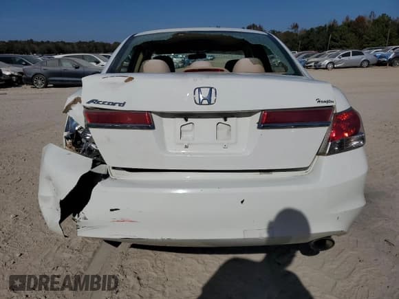 ✅ 2011 Honda Accord LX • VIN: 1HGCP2F35BA051384 • Lot: 93255145. Listed on Copart with 136,422 mi. Free auction sales archive from the USA and detailed vehicle history report at DreamBid. Image 6.