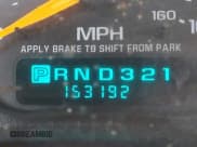 ✅ 2001 Chevrolet Suburban LT • VIN: 3GNGK26U31G109040 • Lot: 42614133. Listed on IAAI with 153,192 mi. Free auction sales archive from the USA and detailed vehicle history report at DreamBid. Image 7.