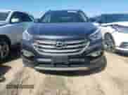 2017 Hyundai Santa Fe 2.0T z VIN 5XYZU3LAXHG379600, wystawiony jako Copart lot #71820035 z przebiegiem Nie podano mil oraz Czysty tytuł • Clean title. Historia ofert i sprzedaży dostępna na DreamBid. Obrazek 5.