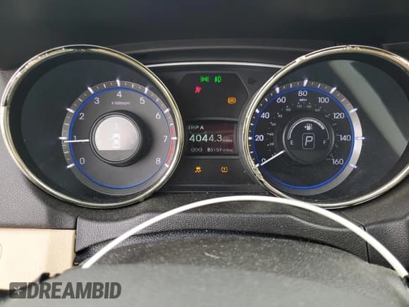 ✅ 2013 Hyundai Sonata Limited • VIN: 5NPEC4AC9DH671656 • Lot: 90263025. Listed on Copart with 85,159 mi. Free auction sales archive from the USA and detailed vehicle history report at DreamBid. Image 9.