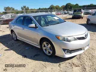 ✅ 2012 Toyota Camry LE • VIN: 4T1BF1FKXCU138577 • Лот: 43460557. Опубликован ранее на IAAI с пробегом 225 515 миль. Бесплатный доступ к архиву аукционных продаж из США и подробный отчёт об истории автомобиля на DreamBid. Изображение 1.