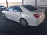 ✅ 2013 Toyota Camry LE • VIN: 4T1BF1FK7DU214385 • Lot: 43562336. Wystawiony na IAAI z przebiegiem 184 977 mil. Bezpłatny archiwum sprzedaży aukcyjnych z USA i szczegółowy raport historii pojazdu na DreamBid. Zdjęcie 3.