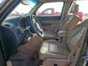 ✅ 2015 Jeep Patriot Latitude • VIN: 1C4NJPFA4FD372616 • Lot: 68017615. Wystawiony na Copart z przebiegiem 102 303 mil. Bezpłatny archiwum sprzedaży aukcyjnych z USA i szczegółowy raport historii pojazdu na DreamBid. Zdjęcie 7.