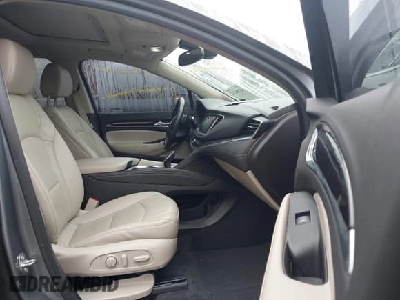 ✅ 2019 Buick Enclave Premium • VIN: 5GAERCKW8KJ148104 • Lot: 43756242. Listed on IAAI with 82,302 mi. Free auction sales archive from the USA and detailed vehicle history report at DreamBid. Image 5.