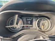 ✅ 2021 Jeep Cherokee Altitude • VIN: 1C4PJLLB6MD214970 • Lot: 69381035. Listed on Copart with 58,660 mi. Free auction sales archive from the USA and detailed vehicle history report at DreamBid. Image 9.