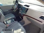 ✅ 2011 Toyota Sienna XLE • VIN: 5TDYK3DC4BS012512 • Lot: 43764837. Listed on IAAI with 291,739 mi. Free auction sales archive from the USA and detailed vehicle history report at DreamBid. Image 5.