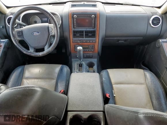 ✅ 2010 Ford Explorer Eddie Bauer • VIN: 1FMEU7EE2AUA56597 • Lot: 86096975. Wystawiony na Copart z przebiegiem 164 447 mil. Bezpłatny archiwum sprzedaży aukcyjnych z USA i szczegółowy raport historii pojazdu na DreamBid. Zdjęcie 8.