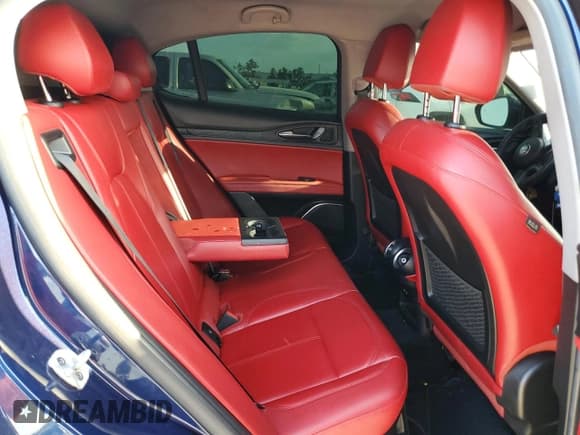 ✅ 2021 Alfa Romeo Stelvio • VIN: ZASPAKAN8M7D14758 • Лот: 51111625. Опубликован ранее на Copart с пробегом 64 236 миль. Бесплатный доступ к архиву аукционных продаж из США и подробный отчёт об истории автомобиля на DreamBid. Изображение 10.