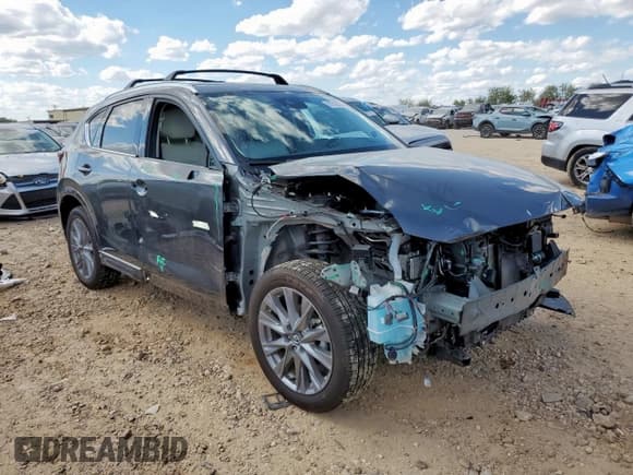 ✅ 2025 Mazda CX-5 S Premium Plus • VIN: JM3KFBEM8S0586018 • Lot: 81713265. Wystawiony na Copart z przebiegiem 5 858 mil. Bezpłatny archiwum sprzedaży aukcyjnych z USA i szczegółowy raport historii pojazdu na DreamBid. Zdjęcie 4.