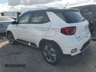 ✅ 2024 Hyundai Venue SEL • VIN: KMHRC8A35RU309244 • Lot: 77215544. Wystawiony na Copart z przebiegiem 10 198 mil. Bezpłatny archiwum sprzedaży aukcyjnych z USA i szczegółowy raport historii pojazdu na DreamBid. Zdjęcie 2.