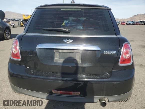 ✅ 2013 MINI Hardtop • VIN: WMWSU3C5XDT681792 • Lot: 91533145. Wystawiony na Copart z przebiegiem 86 877 mil. Bezpłatny archiwum sprzedaży aukcyjnych z USA i szczegółowy raport historii pojazdu na DreamBid. Zdjęcie 6.