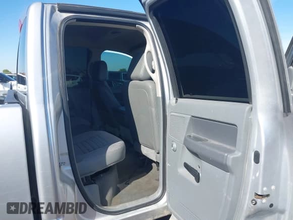 ✅ 2009 Dodge 2500 SLT • VIN: 3D7KS28L89G547495 • Lot: 43550823. Listed on IAAI with 164,455 mi. Free auction sales archive from the USA and detailed vehicle history report at DreamBid. Image 8.