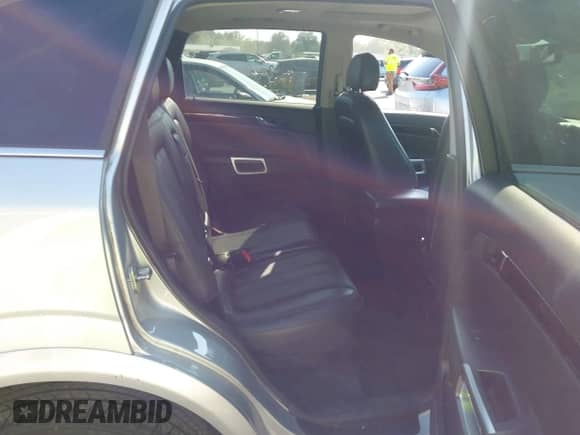 2013 Chevrolet Captiva Sport LTZ z VIN 3GNAL4EK1DS617118, wystawiony jako IAAI lot #43467944 z przebiegiem 73 297 mil mil oraz . Historia ofert i sprzedaży dostępna na DreamBid. Obrazek 8.