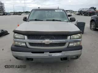 ✅ 2005 Chevrolet Silverado 1500 LS • VIN: 2GCEK19T751198686 • Lot: 74515944. Wystawiony na Copart z przebiegiem 256 818 mil mil. Skorzystaj z bezpłatnego archiwum sprzedaży aukcyjnych z USA i zobacz szczegółowy raport historii pojazdu na DreamBid. Zdjęcie 5.