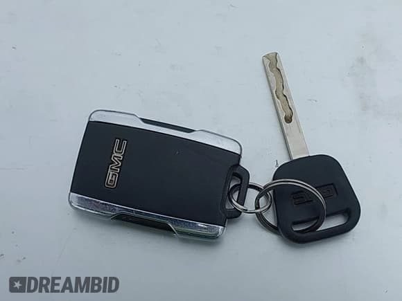 ✅ 2014 GMC Sierra 1500 • VIN: 1GTV1VEC6EZ325726 • Lot: 42050076. Wystawiony na IAAI z przebiegiem 119 696 mil. Bezpłatny archiwum sprzedaży aukcyjnych z USA i szczegółowy raport historii pojazdu na DreamBid. Zdjęcie 11.