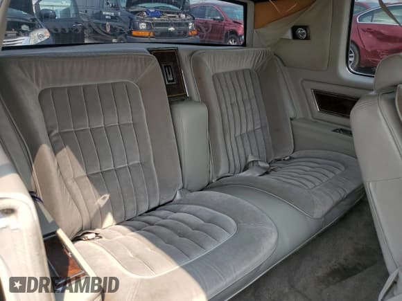 ✅ 1984 Oldsmobile Toronado • VIN: 1G3AZ57Y3EE346766 • Lot: 66703805. Listed on Copart with 79,056 mi. Free auction sales archive from the USA and detailed vehicle history report at DreamBid. Image 10.