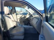 ✅ 2008 Mercury Mariner Premier • VIN: 4M2CU97188KJ32762 • Lot: 43737798. Listed on IAAI with 117,811 mi. Free auction sales archive from the USA and detailed vehicle history report at DreamBid. Image 5.