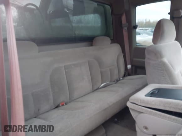 ✅ 1997 Chevrolet Silverado 1500 • VIN: 1GCEK19R8VE268781 • Lot: 43697229. Listed on IAAI with 178,527 mi. Free auction sales archive from the USA and detailed vehicle history report at DreamBid. Image 8.