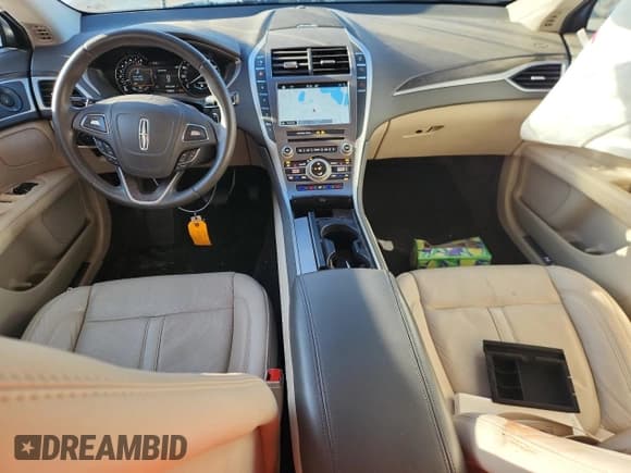 ✅ 2018 Lincoln MKZ Reserve • VIN: 3LN6L5F95JR603933 • Lot: 92060325. Wystawiony na Copart z przebiegiem 51 815 mil. Bezpłatny archiwum sprzedaży aukcyjnych z USA i szczegółowy raport historii pojazdu na DreamBid. Zdjęcie 8.