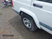 ✅ 1999 Jeep Cherokee Sport • VIN: 1J4FF68S4XL651250 • Lot: 42370723. Listed on IAAI with 203,728 mi. Free auction sales archive from the USA and detailed vehicle history report at DreamBid. Image 17.