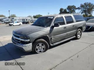 ✅ 2002 Chevrolet Suburban LT • VIN: 3GNEC16T62G229826 • Lot: 76776004. Wystawiony na Copart z przebiegiem 285 702 mil. Bezpłatny archiwum sprzedaży aukcyjnych z USA i szczegółowy raport historii pojazdu na DreamBid. Zdjęcie 1.