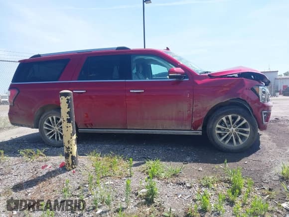 ✅ 2018 Ford Expedition Max Limited • VIN: 1FMJK2AT8JEA42869 • Lot: 42777922. Wystawiony na IAAI z przebiegiem 30 832 mil. Bezpłatny archiwum sprzedaży aukcyjnych z USA i szczegółowy raport historii pojazdu na DreamBid. Zdjęcie 13.