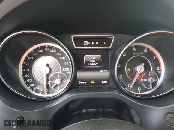 ✅ 2015 Mercedes-Benz GLA 45 AMG • VIN: WDDTG5CB2FJ124301 • Lot: 44836095. Wystawiony na Copart z przebiegiem 143 209 mil. Bezpłatny archiwum sprzedaży aukcyjnych z USA i szczegółowy raport historii pojazdu na DreamBid. Zdjęcie 9.