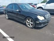 ✅ 2005 Mercedes-Benz C 230 Kompressor • VIN: WDBRF40J25F672960 • Lot: 42400873. Wystawiony na IAAI z przebiegiem Nie podano. Bezpłatny archiwum sprzedaży aukcyjnych z USA i szczegółowy raport historii pojazdu na DreamBid. Zdjęcie 1.