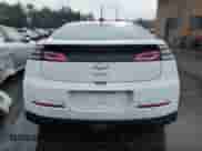 2015 Chevrolet Volt z VIN 1G1RA6E4XFU111412, wystawiony jako Copart lot #81598363 z przebiegiem 190 574 mil mil oraz . Historia ofert i sprzedaży dostępna na DreamBid. Obrazek 6.