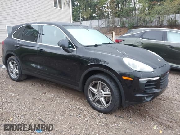 ✅ 2015 Porsche Cayenne S • VIN: WP1AB2A28FLA57031 • Лот: 43158093. Опубликован ранее на IAAI с пробегом 87 814 миль. Бесплатный доступ к архиву аукционных продаж из США и подробный отчёт об истории автомобиля на DreamBid. Изображение 1.