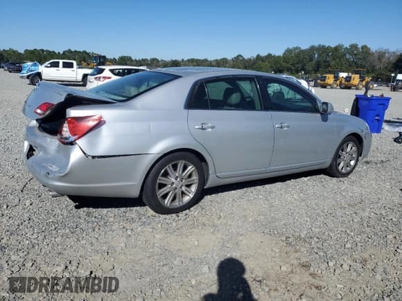 ✅ 2006 Toyota Avalon Limited • VIN: 4T1BK36BX6U111715 • Лот: 89537045. Опубликован ранее на Copart с пробегом 279 058 миль. Бесплатный доступ к архиву аукционных продаж из США и подробный отчёт об истории автомобиля на DreamBid. Изображение 3.