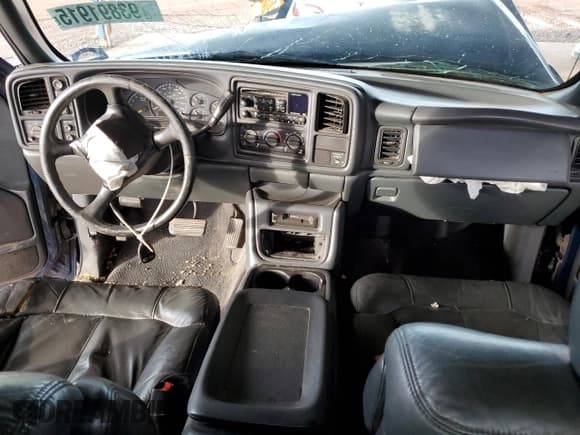 ✅ 2000 Chevrolet Silverado 1500 LT • VIN: 1GCEK19TXYE192593 • Lot: 93891915. Listed on Copart with 234,912 mi. Free auction sales archive from the USA and detailed vehicle history report at DreamBid. Image 8.