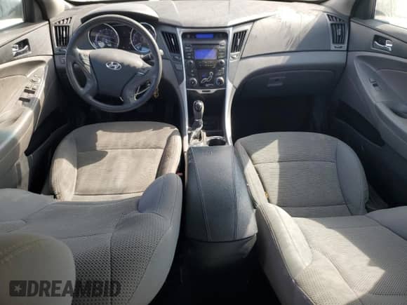 ✅ 2013 Hyundai Sonata GLS • VIN: 5NPEB4AC3DH719915 • Лот: 89551315. Опубликован ранее на Copart с пробегом 131 451 миль. Бесплатный доступ к архиву аукционных продаж из США и подробный отчёт об истории автомобиля на DreamBid. Изображение 8.