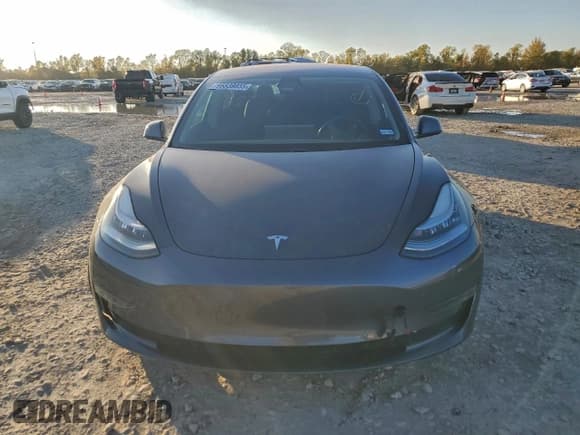 ✅ 2019 Tesla Model 3 Mid Range • VIN: 5YJ3E1EA8KF313520 • Lot: 95839855. Listed on Copart with 88,452 mi. Free auction sales archive from the USA and detailed vehicle history report at DreamBid. Image 5.