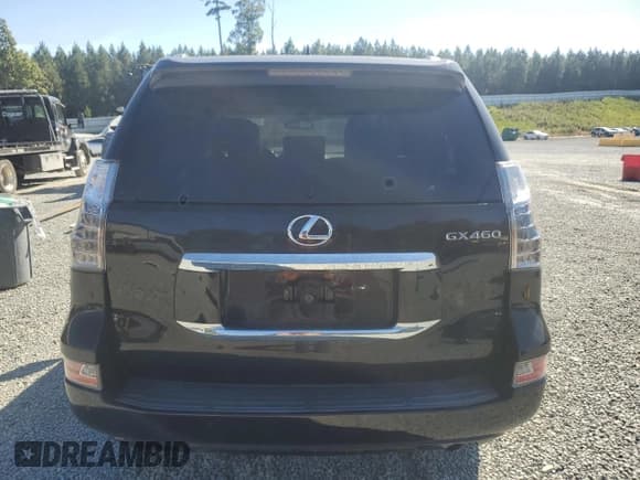 ✅ 2014 Lexus GX 460 Luxury • VIN: JTJJM7FX2E5076865 • Lot: 82409585. Wystawiony na Copart z przebiegiem 129 505 mil. Bezpłatny archiwum sprzedaży aukcyjnych z USA i szczegółowy raport historii pojazdu na DreamBid. Zdjęcie 6.