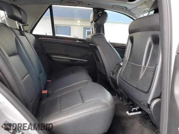✅ 2010 Mercedes-Benz M 350 • VIN: 4JGBB2FB5AA581641 • Lot: 70282745. Listed on Copart with 84,029 mi. Free auction sales archive from the USA and detailed vehicle history report at DreamBid. Image 11.