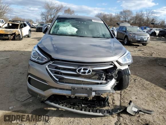 ✅ 2018 Hyundai Santa Fe 2.4L • VIN: 5NMZTDLB3JH087204 • Lot: 37556033. Wystawiony na Copart z przebiegiem 76 227 mil mil. Skorzystaj z bezpłatnego archiwum sprzedaży aukcyjnych z USA i zobacz szczegółowy raport historii pojazdu na DreamBid. Zdjęcie 5.