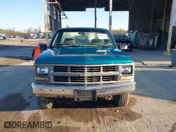 ✅ 1995 Chevrolet Silverado 1500 • VIN: 1GCEK14Z3SZ114345 • Lot: 43493891. Wystawiony na IAAI z przebiegiem 174 964 mil. Bezpłatny archiwum sprzedaży aukcyjnych z USA i szczegółowy raport historii pojazdu na DreamBid. Zdjęcie 12.