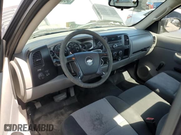 ✅ 2007 Chevrolet Silverado 2500HD Work Truck • VIN: 1GCHC24K57E602360 • Лот: 58250395. Опубликован ранее на Copart с пробегом 163 773 миль. Бесплатный доступ к архиву аукционных продаж из США и подробный отчёт об истории автомобиля на DreamBid. Изображение 8.