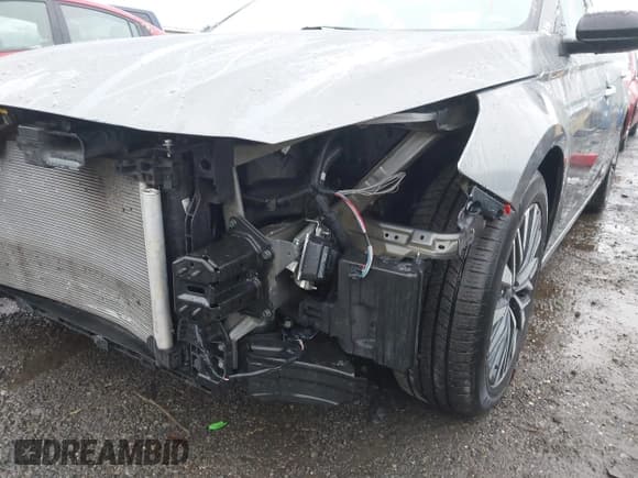 ✅ 2024 Nissan Altima SV • VIN: 1N4BL4DV2RN321377 • Lot: 43775522. Listed on IAAI with 44,185 mi. Free auction sales archive from the USA and detailed vehicle history report at DreamBid. Image 19.