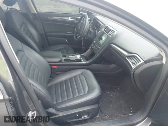 ✅ 2018 Ford Fusion SE • VIN: 3FA6P0T9XJR135901 • Lot: 42479833. Listed on IAAI with 104,716 mi. Free auction sales archive from the USA and detailed vehicle history report at DreamBid. Image 5.