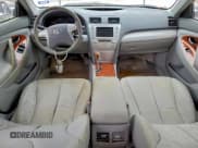 ✅ 2010 Toyota Camry • VIN: 4T1BF3EKXAU101085 • Lot: 94702765. Wystawiony na Copart z przebiegiem 48 231 mil. Bezpłatny archiwum sprzedaży aukcyjnych z USA i szczegółowy raport historii pojazdu na DreamBid. Zdjęcie 8.