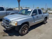 ✅ 2005 Dodge Dakota ST • VIN: 1D7HE28K15S288148 • Lot: 42883541. Wystawiony na IAAI z przebiegiem 259 379 mil. Bezpłatny archiwum sprzedaży aukcyjnych z USA i szczegółowy raport historii pojazdu na DreamBid. Zdjęcie 2.