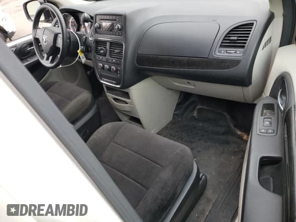 ✅ 2013 Ram Cargo Van Tradesman • VIN: 2C4JRGAG7DR530752 • Лот: 82168364. Опубликован ранее на Copart с пробегом 172 330 миль. Бесплатный доступ к архиву аукционных продаж из США и подробный отчёт об истории автомобиля на DreamBid. Изображение 8.