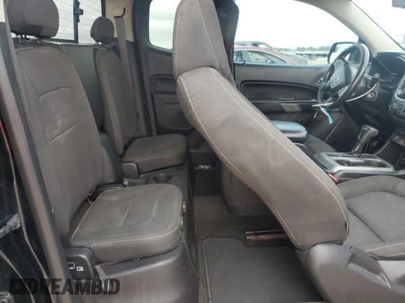 ✅ 2017 Chevrolet Colorado 2WD LT • VIN: 1GCHSCEA1H1240678 • Lot: 80930344. Wystawiony na Copart z przebiegiem 166 754 mil. Bezpłatny archiwum sprzedaży aukcyjnych z USA i szczegółowy raport historii pojazdu na DreamBid. Zdjęcie 10.